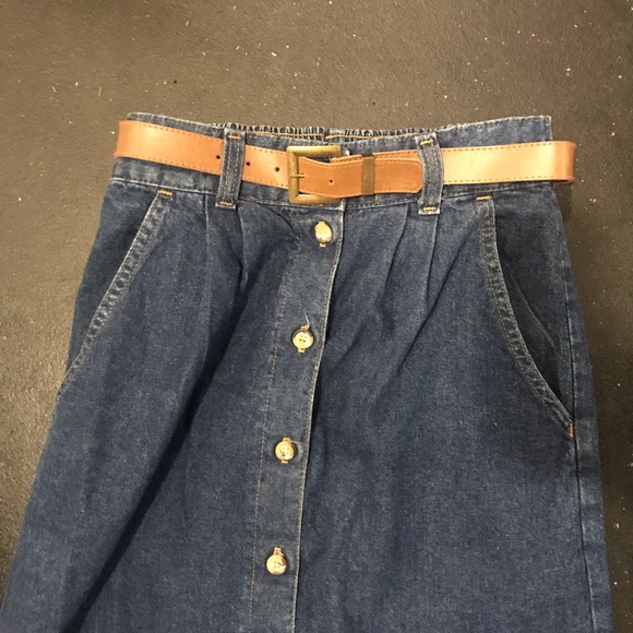 🎂Vintage jean skirt button front midi 6 USA🎂 - Picture 2 of 10